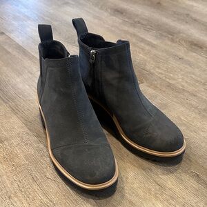 Toms Maude Forged Iron Suede Stylish Gray Ankle Boots